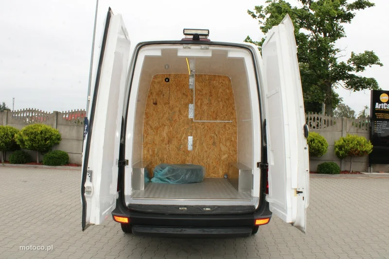 Volkswagen Crafter 12