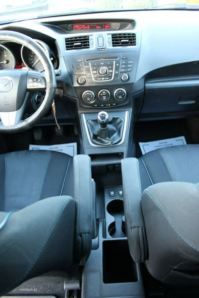 Mazda 5 35