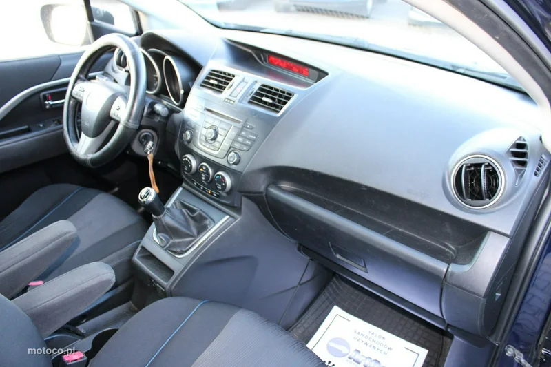 Mazda 5 38