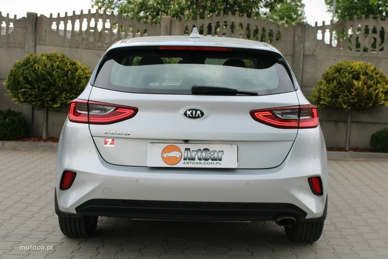 Kia Cee'd 8
