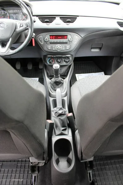 Opel Corsa E 24