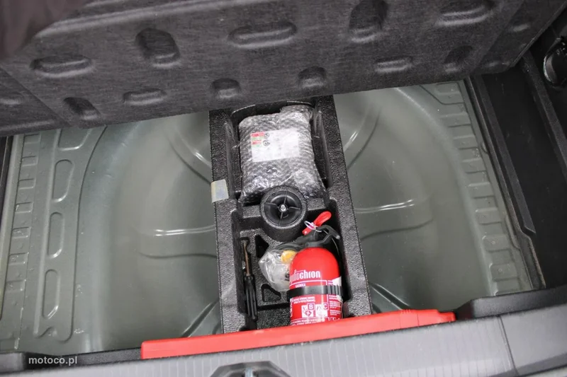 Opel Corsa E 32
