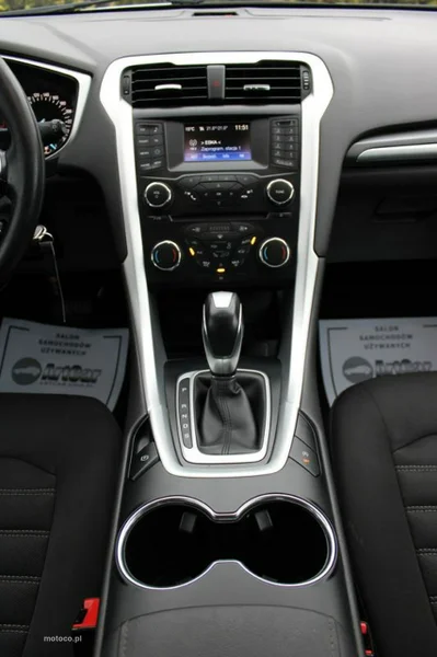 Ford Mondeo V 25