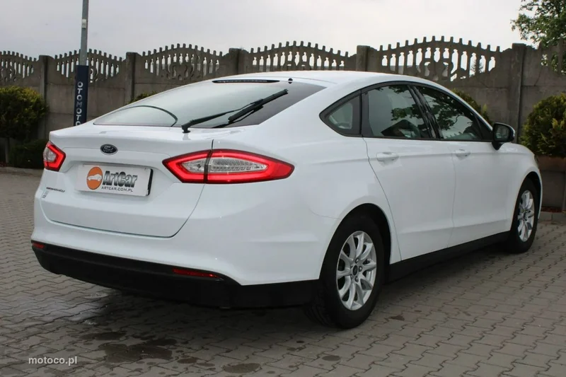Ford Mondeo V 7