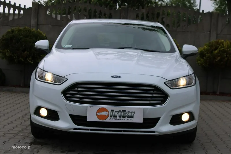 Ford Mondeo V 9