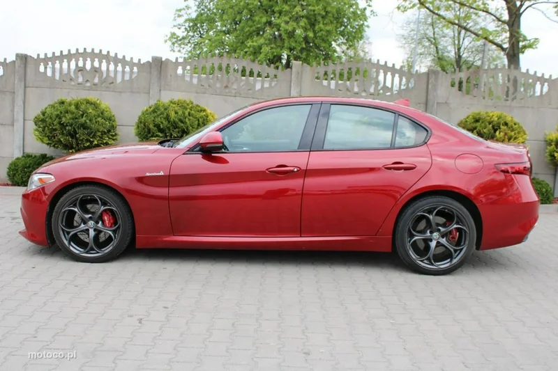 Alfa Romeo Giulia 4