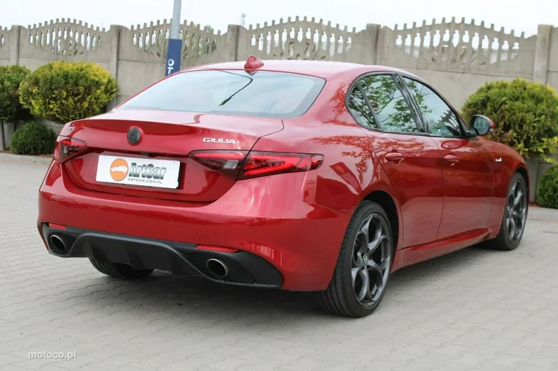 Alfa Romeo Giulia 7