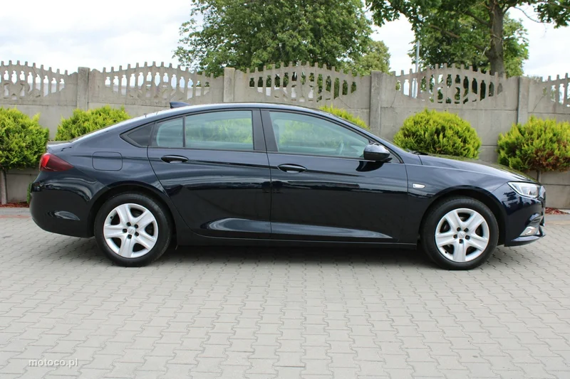 Opel Insignia B 14