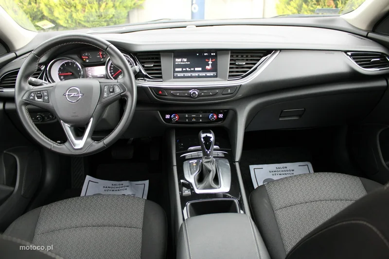 Opel Insignia B 24