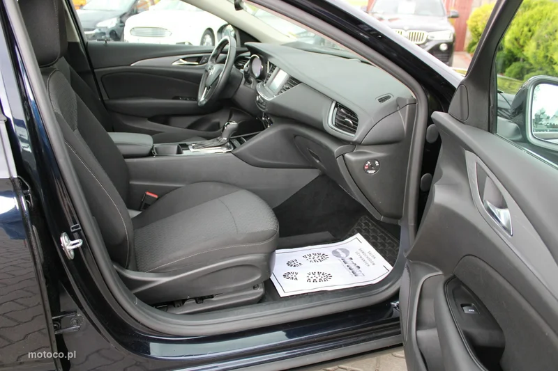 Opel Insignia B 26