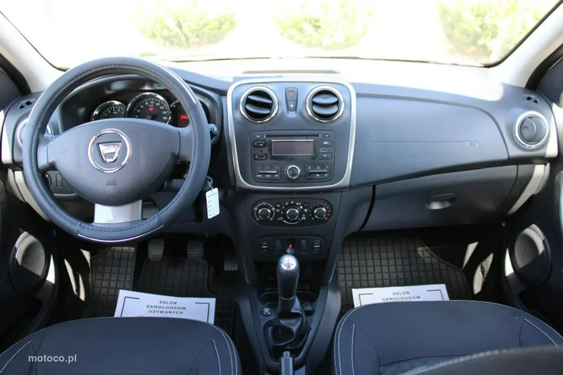 Dacia Sandero 23