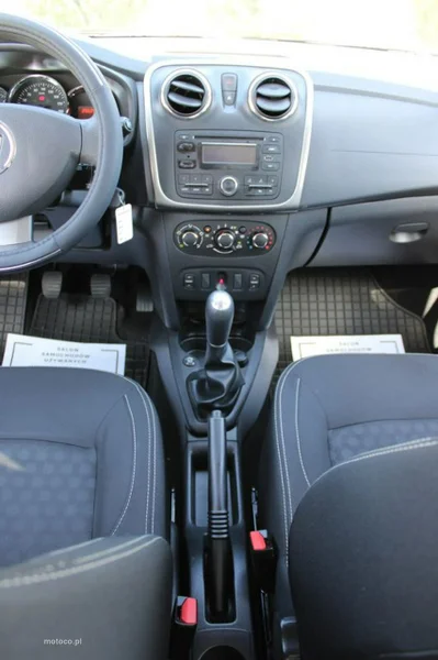 Dacia Sandero 24
