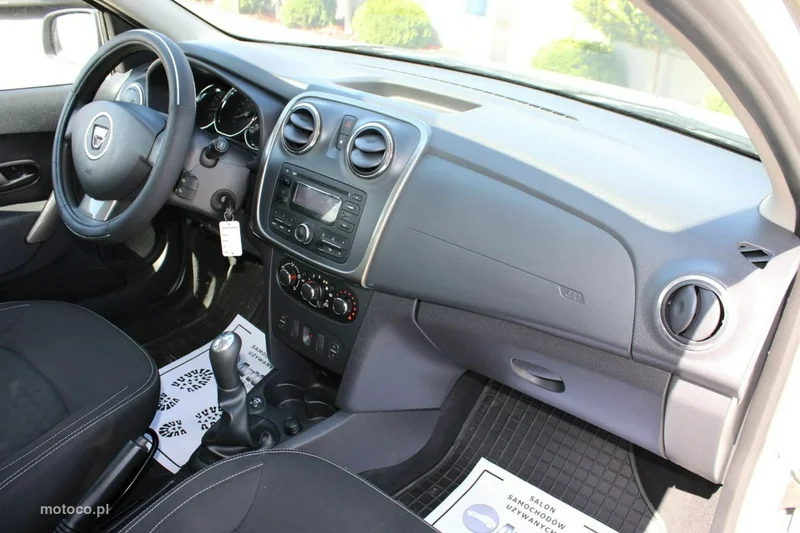 Dacia Sandero 28