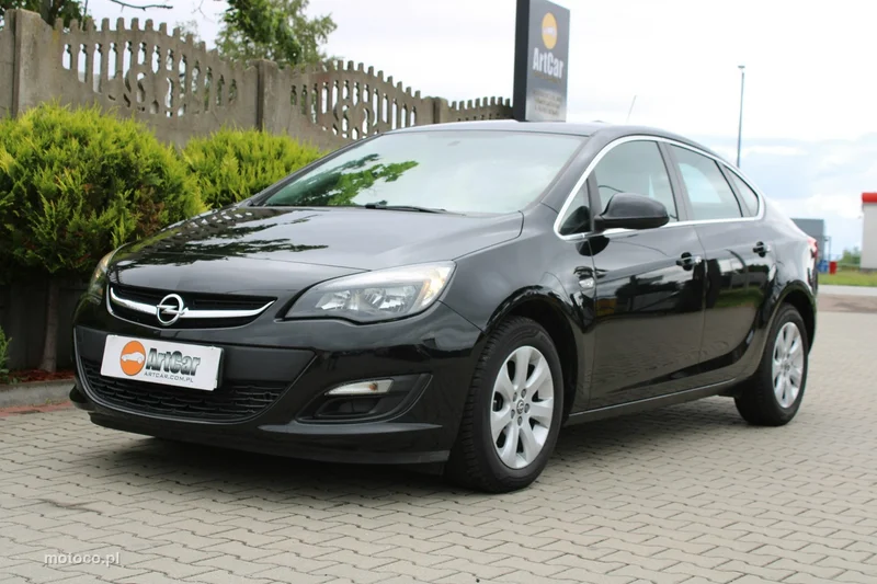 Opel Astra J 13