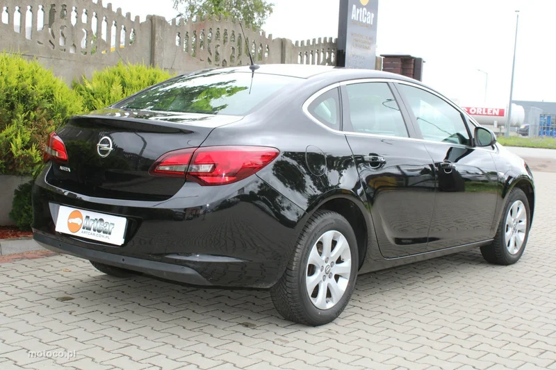 Opel Astra J 15