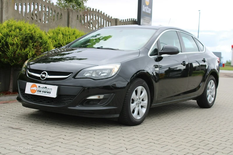 Opel Astra J 40