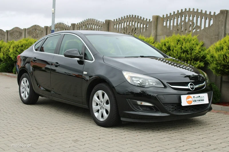 Opel Astra J 41