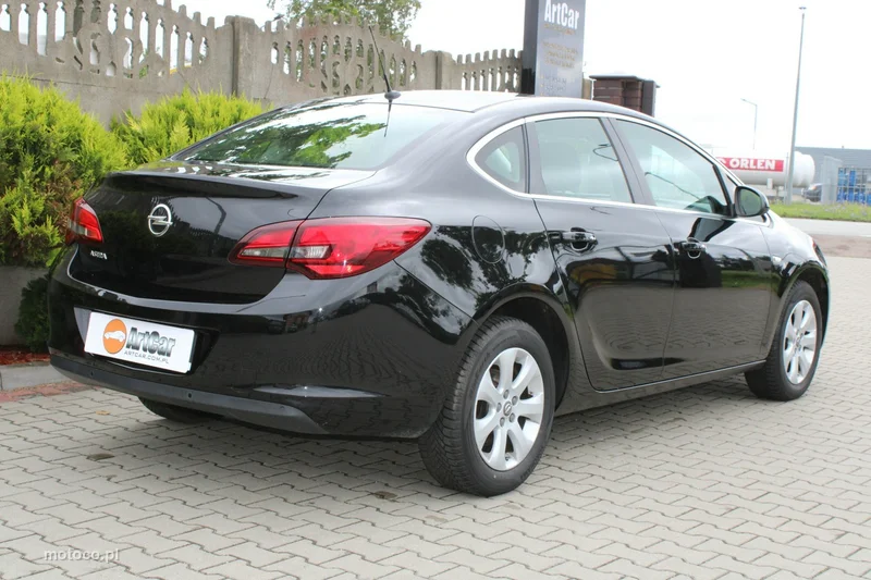 Opel Astra J 42