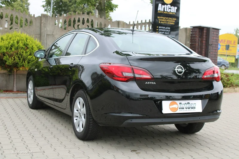 Opel Astra J 49