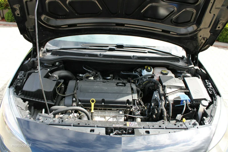 Opel Astra J 62