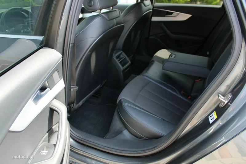 Audi A4 B9 25