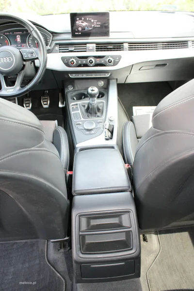 Audi A4 B9 67