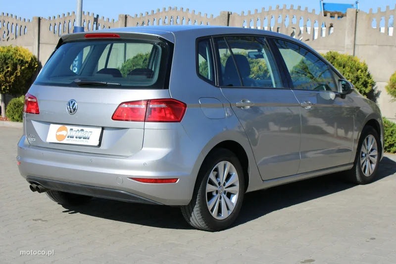 Volkswagen Golf Sportsvan VII 6