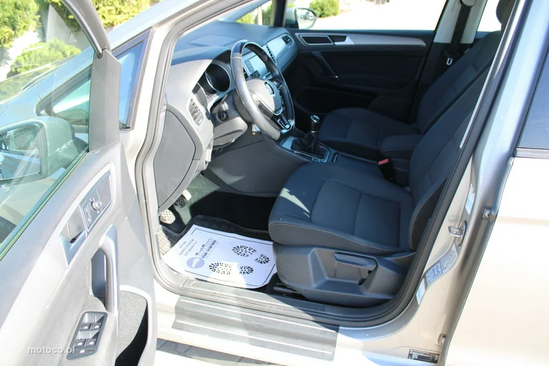 Volkswagen Golf Sportsvan VII 53