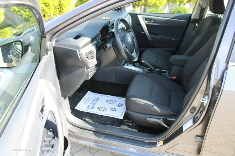 Toyota Corolla E160/E170 13