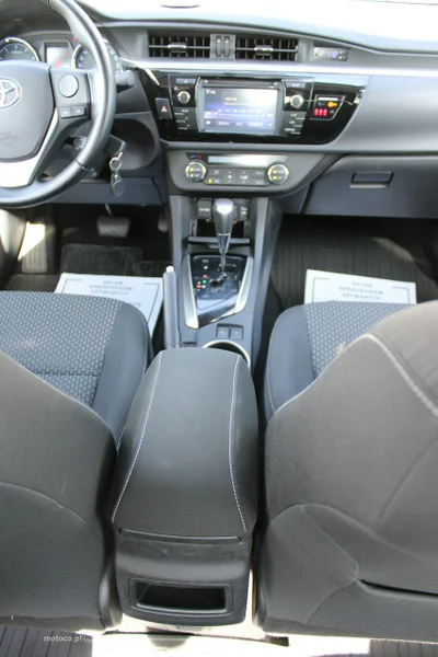 Toyota Corolla E160/E170 16