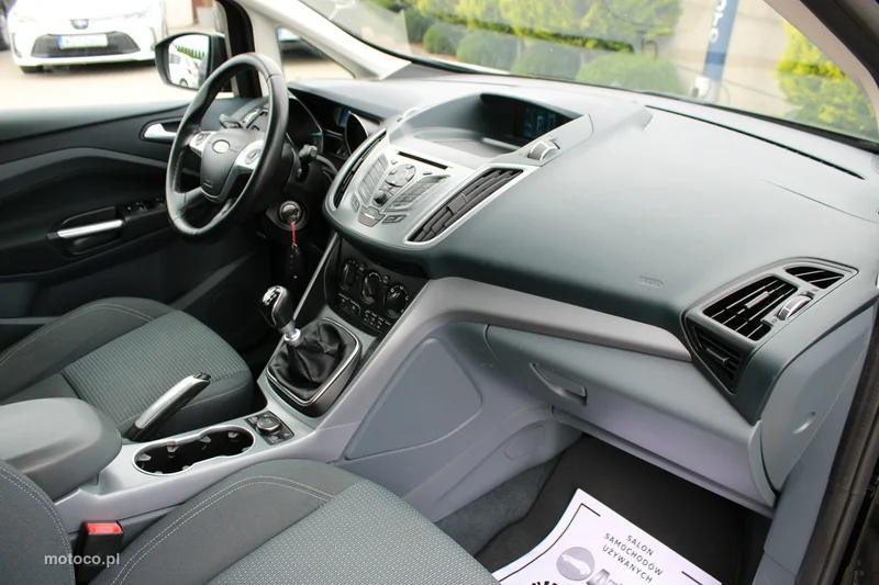 Ford C-Max II 20