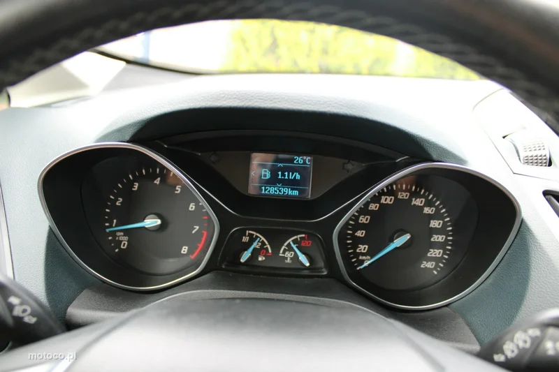 Ford C-Max II 51