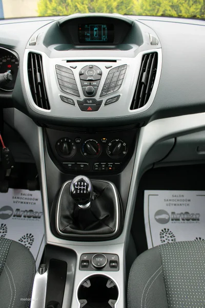 Ford C-Max II 55