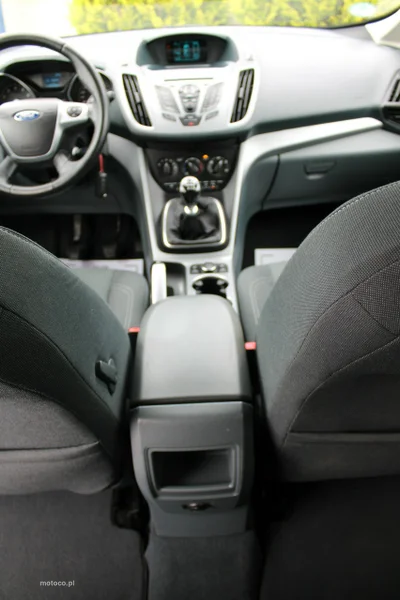 Ford C-Max II 56