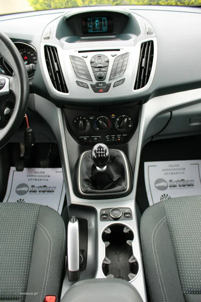 Ford C-Max II 57