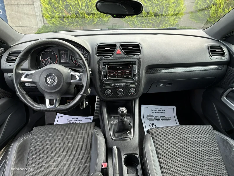 Volkswagen Scirocco III 26