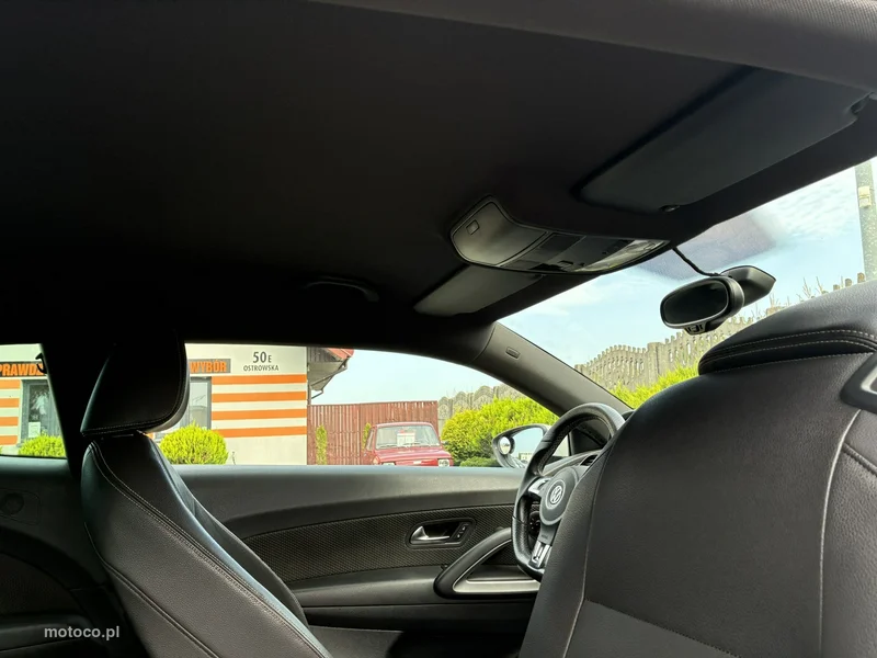 Volkswagen Scirocco III 32