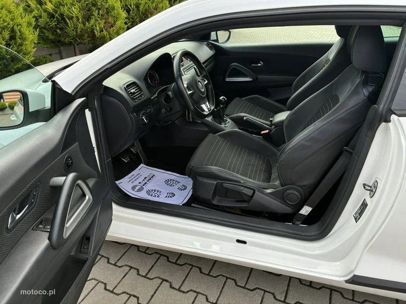 Volkswagen Scirocco III 58