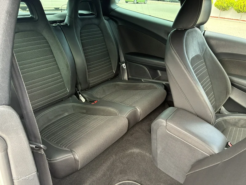 Volkswagen Scirocco III 64