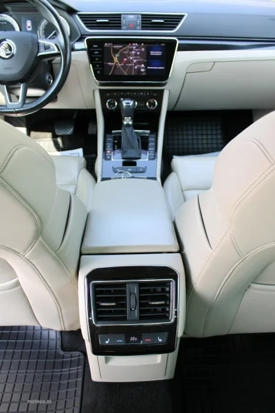 Skoda Superb III 30
