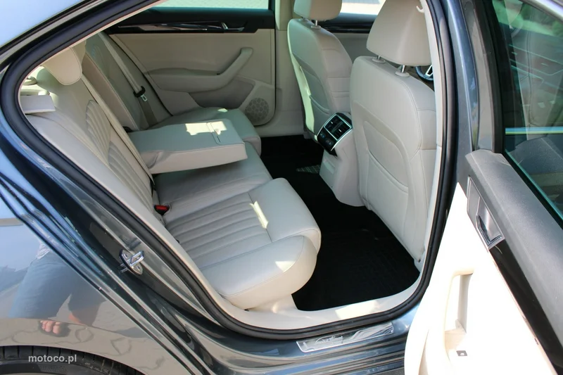 Skoda Superb III 41
