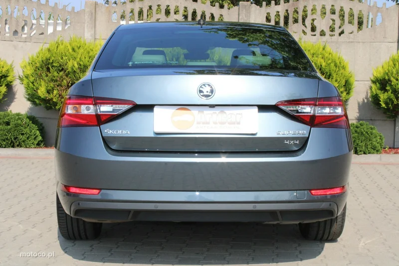 Skoda Superb III 53