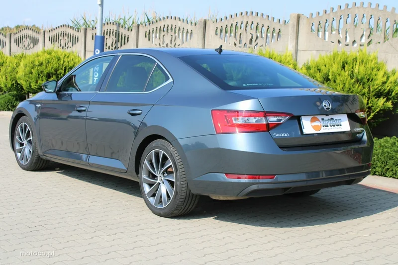 Skoda Superb III 64