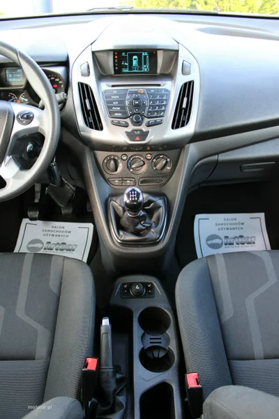 Ford Transit Connect 16