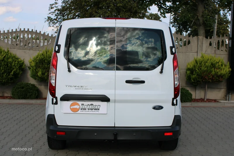 Ford Transit Connect 8