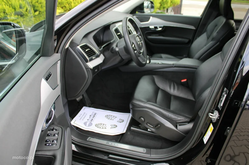 Volvo XC 90 11