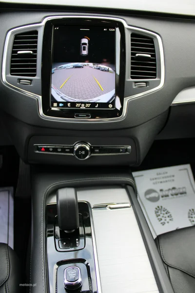 Volvo XC 90 16