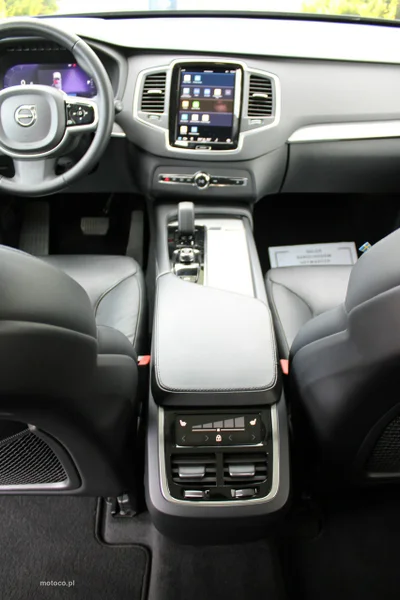 Volvo XC 90 19
