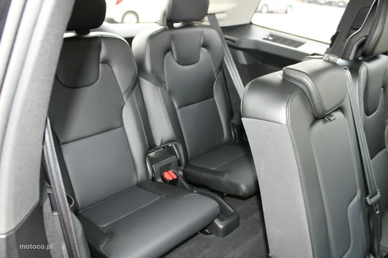 Volvo XC 90 25