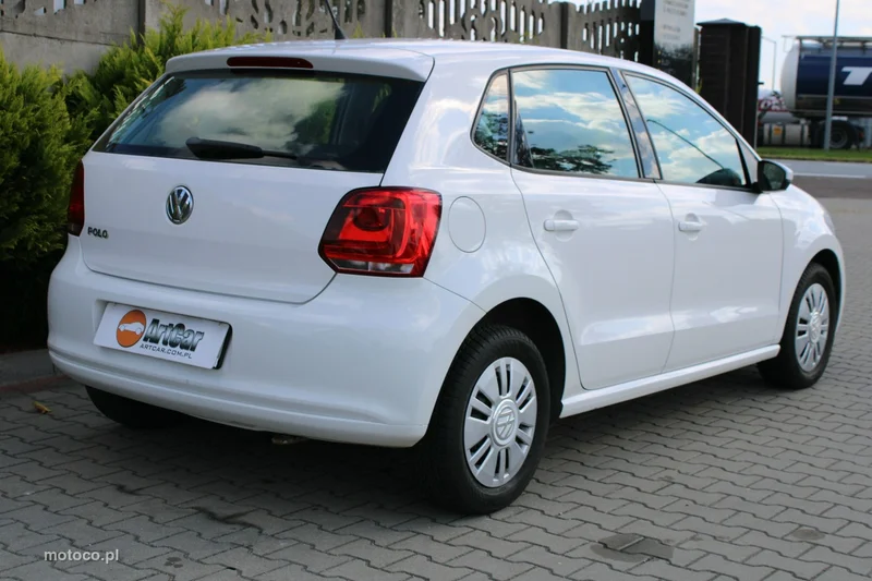 Volkswagen Polo V 6R 29